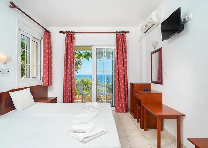 Smaragdi Ξενοδοχείο 2*